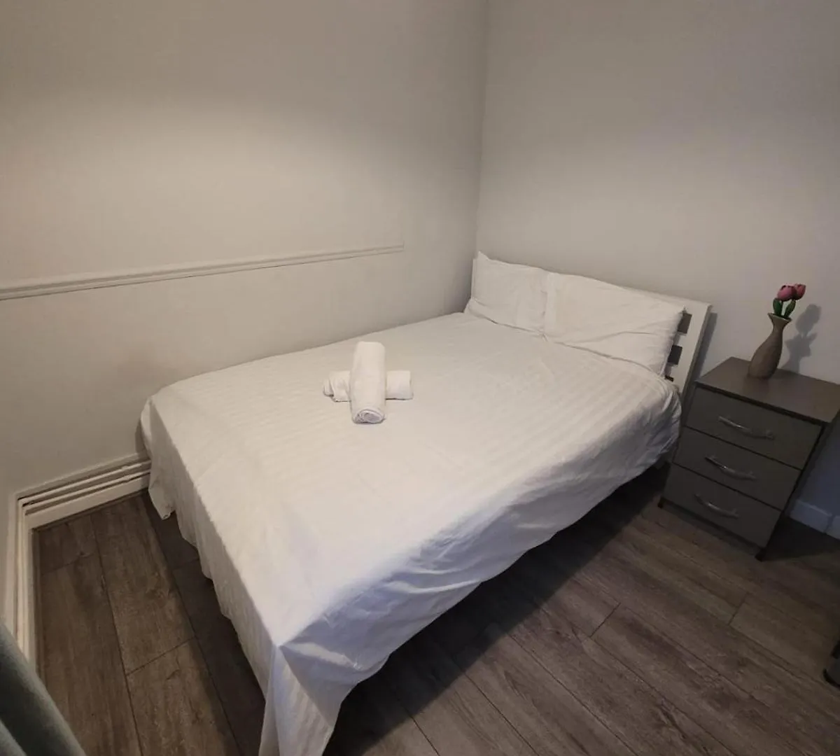 Guest house Egholiday London